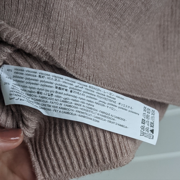 Zara Baby Girl Rose Knit Sweater - Picture 5 of 5